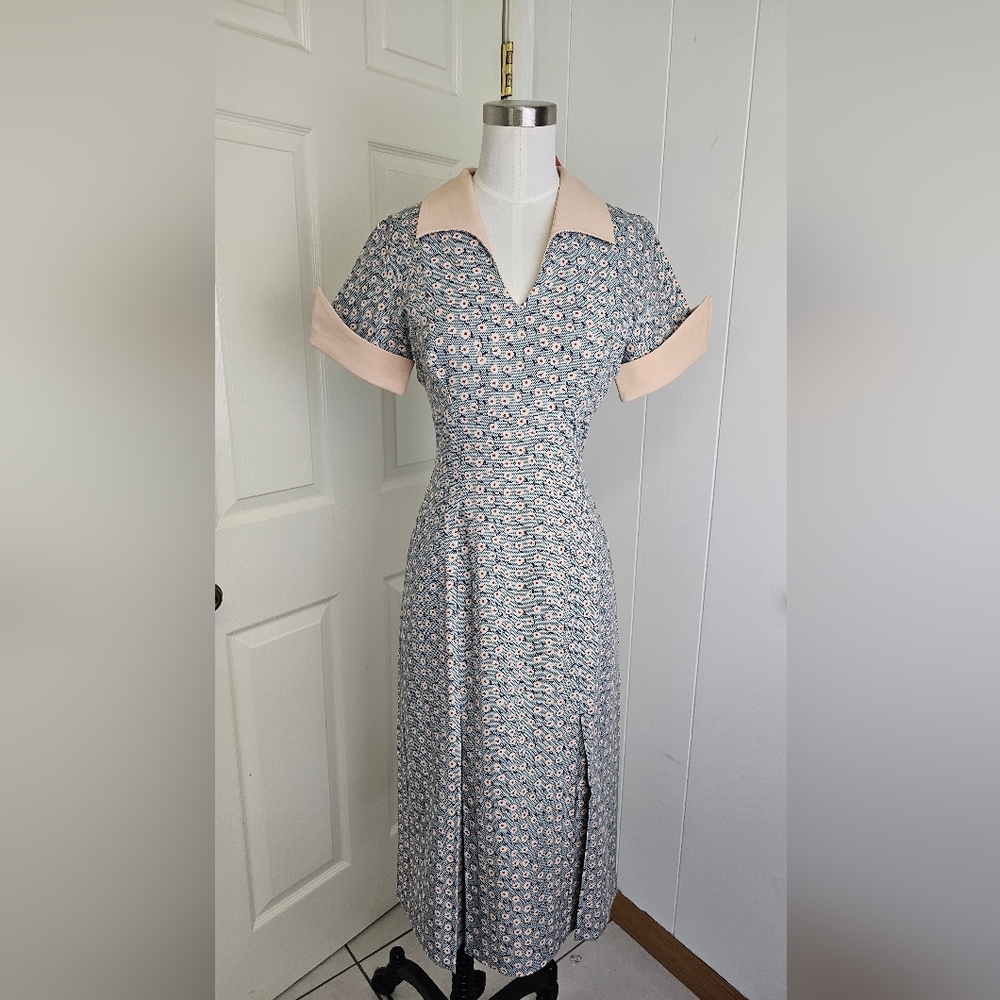 NWT Glamour Bunny Vintage-Inspired Blue Floral Tea Dress with Cream Trim Size S